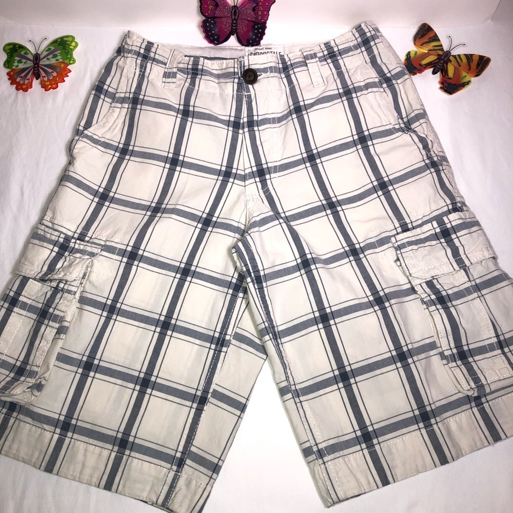 Men’s Aeropostale Authentic Cargo Shorts, Size 27,Plaid,Like New, pet/smoke free